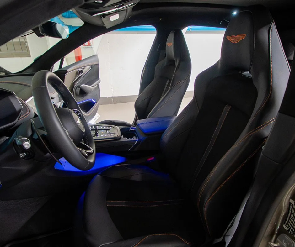 Aston Martin DBX 707 photo 6