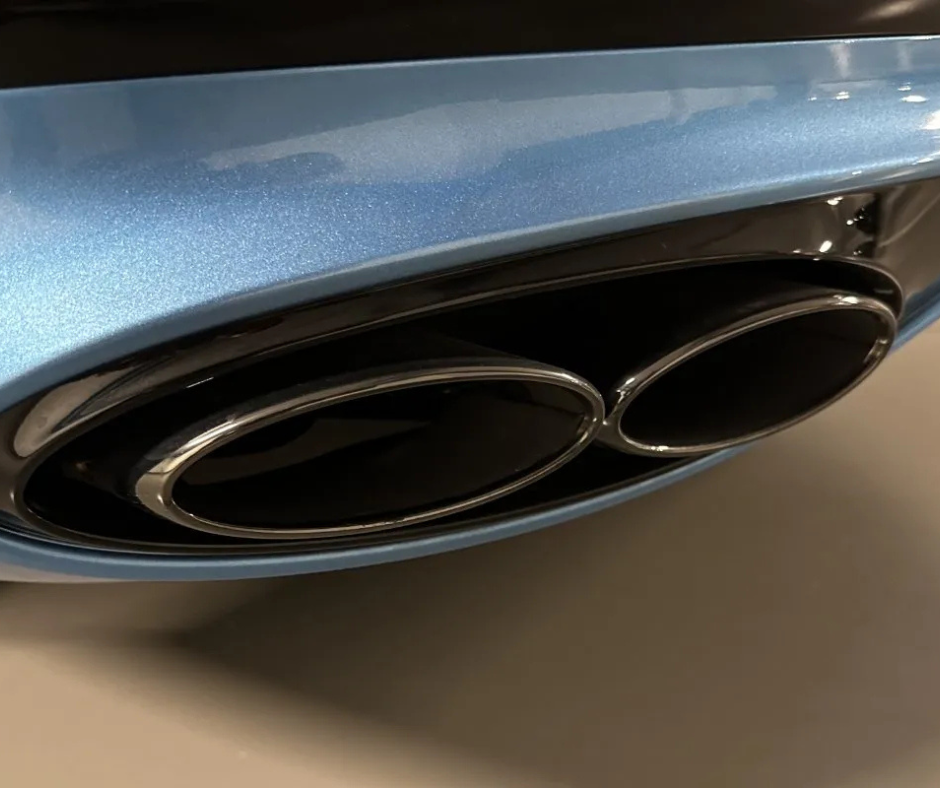 Bentley Continental GTC photo 3
