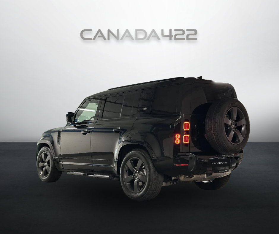 Land Rover Defender photo 4